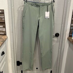 NWT Brady Men’s Zero Weight Golf Pants In Sage Green